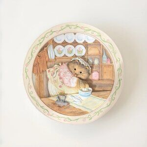 LNIB Potter 3-D Bunny Plates Davenport Choose Miss Piggie Winkle Plate